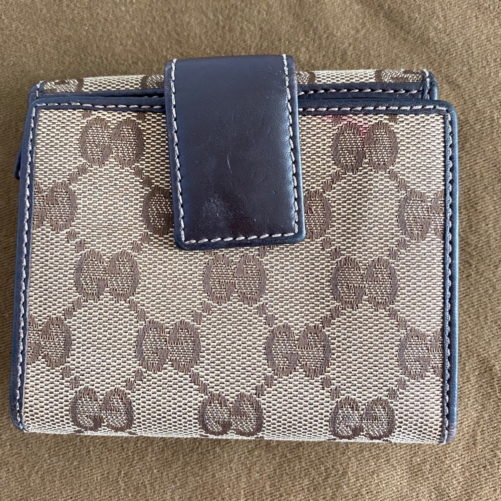 ‼️SOLD‼️GUCCI Monogram Chihuahua wallet - Picture 3 of 9